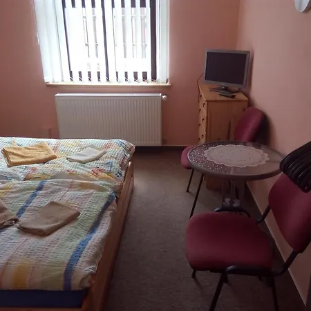 Guest house U Slunecne Brany 3*